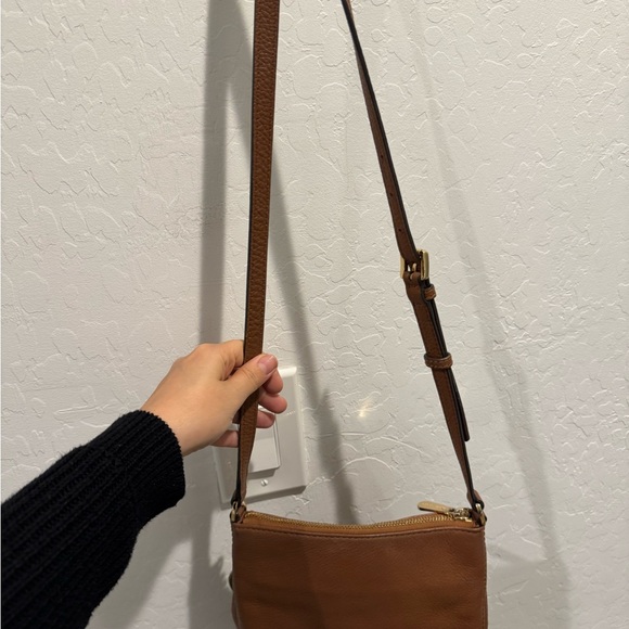 STUNNING! Micheal kors crossbody bag! Worn only a few times in great condition! - Picture 7 of 9